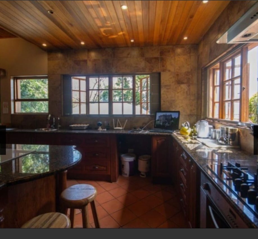5 Bedroom Property for Sale in Kosmos North West